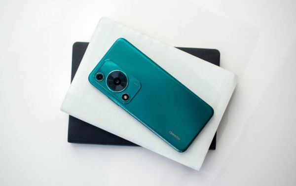 Смартфон Huawei nova Y72: супербатарея, камера с искусственным интеллектом и программируемая кнопка