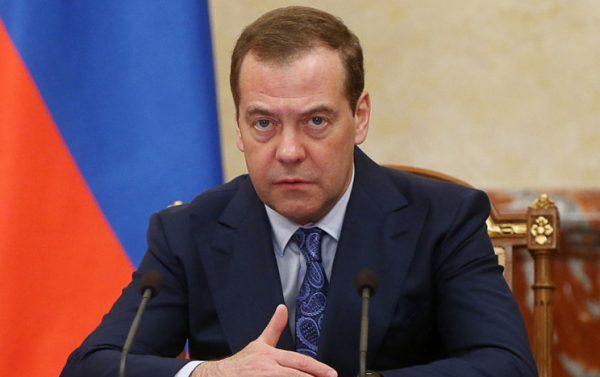 Экс-президент РФ Медведев: Россия запомнит нейтральные страны, участвующие во встрече по Украине