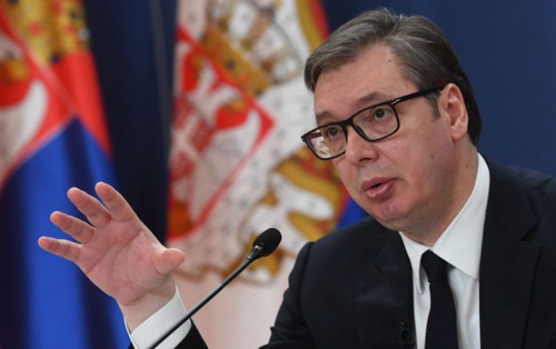 Президент Сербии Вучич поручил ужесточить правила хранения и обращения оружия в стране