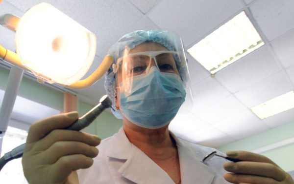 Миллионы американцев потеряют страховое покрытие стоматологических услуг после пересмотра Medicaid
