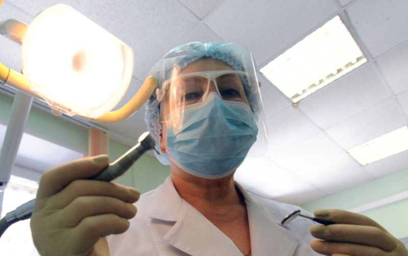 Миллионы американцев потеряют страховое покрытие стоматологических услуг после пересмотра Medicaid